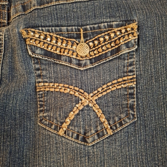 V.S.H. Jeans Women's Denim Blue Embroidered Knee-Length Pencil Skirt - Picture 7 of 9